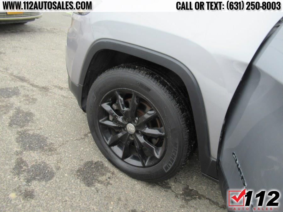 Used Jeep Cherokee 4WD 4dr Latitude 2014 | 112 Auto Sales. Patchogue, New York Used Jeep Cherokee 4WD 4dr Latitude 2014 | 112 Auto Sales. Patchogue, New York
