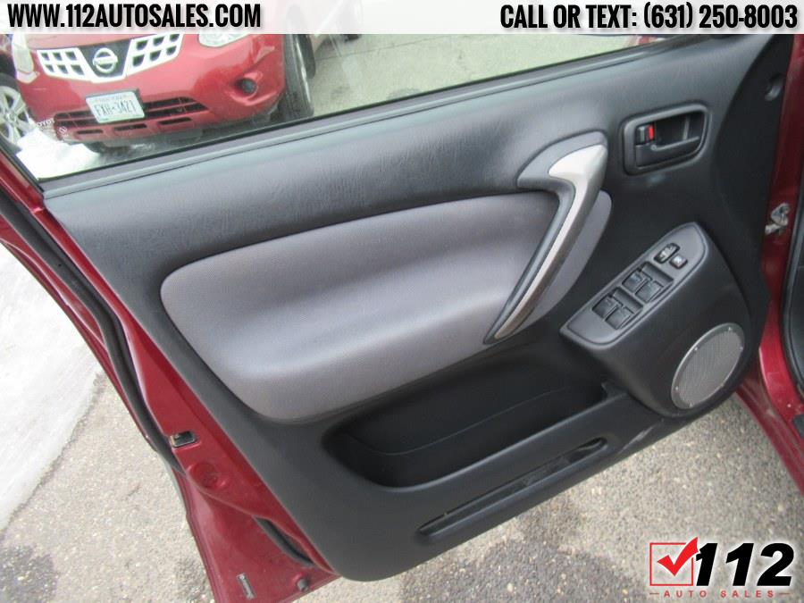 Used Toyota RAV4 4dr Auto 4WD (Natl) 2005 | 112 Auto Sales. Patchogue, New York Used Toyota RAV4 4dr Auto 4WD (Natl) 2005 | 112 Auto Sales. Patchogue, New York