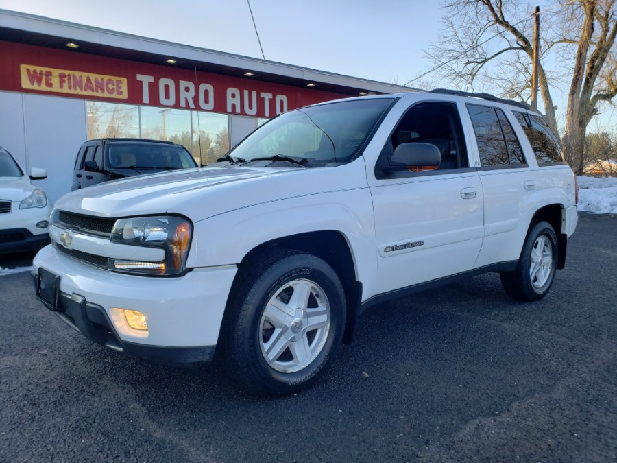 2002 Chevrolet TrailBlazer 4dr 4WD LTZ Leather Sunroof, available for sale in East Windsor, Connecticut | Toro Auto. East Windsor, Connecticut