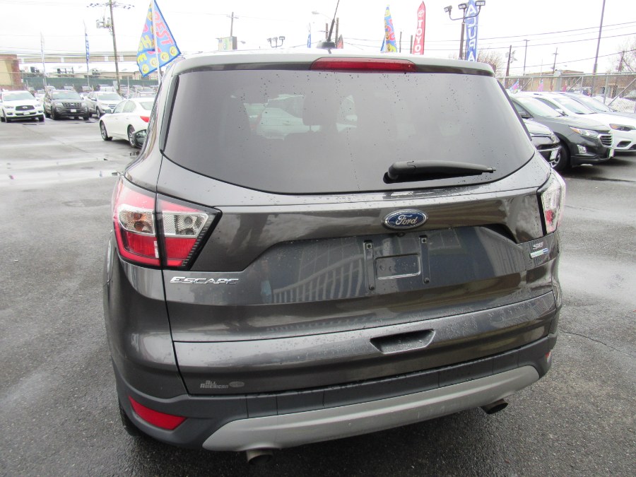 Used Ford Escape SE 4WD 2017 | NJ Used Cars Center. Irvington, New Jersey Used Ford Escape SE 4WD 2017 | NJ Used Cars Center. Irvington, New Jersey