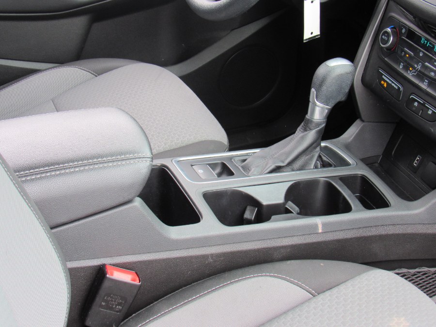 Used Ford Escape SE 4WD 2017 | NJ Used Cars Center. Irvington, New Jersey Used Ford Escape SE 4WD 2017 | NJ Used Cars Center. Irvington, New Jersey