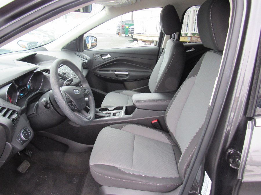 Used Ford Escape SE 4WD 2017 | NJ Used Cars Center. Irvington, New Jersey Used Ford Escape SE 4WD 2017 | NJ Used Cars Center. Irvington, New Jersey