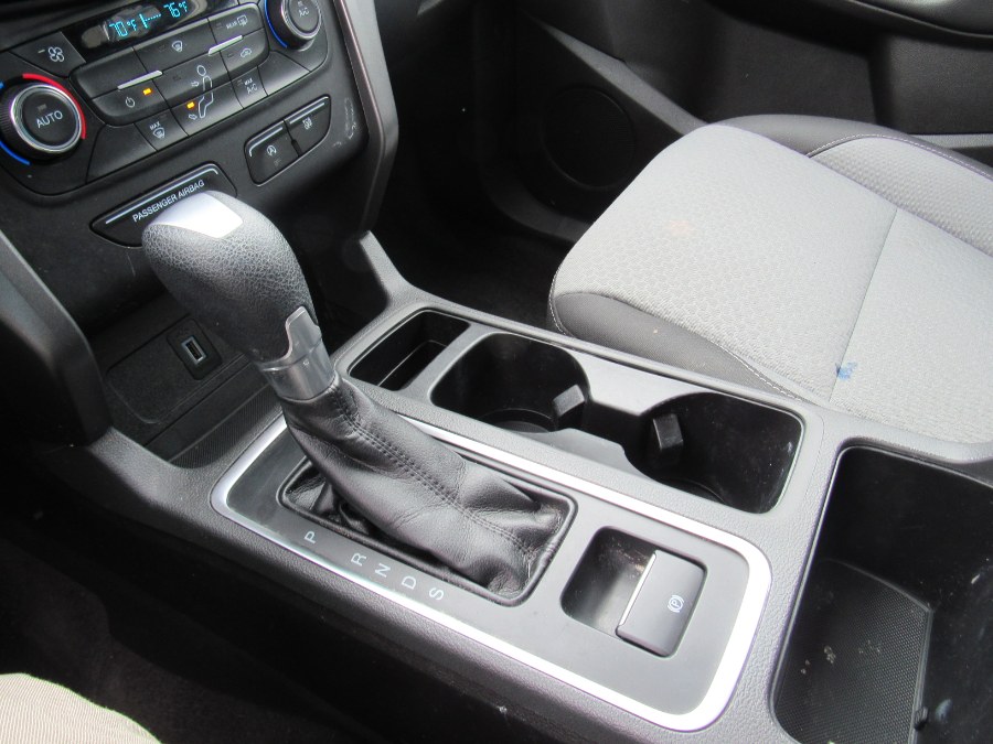 Used Ford Escape SE 4WD 2017 | NJ Used Cars Center. Irvington, New Jersey Used Ford Escape SE 4WD 2017 | NJ Used Cars Center. Irvington, New Jersey