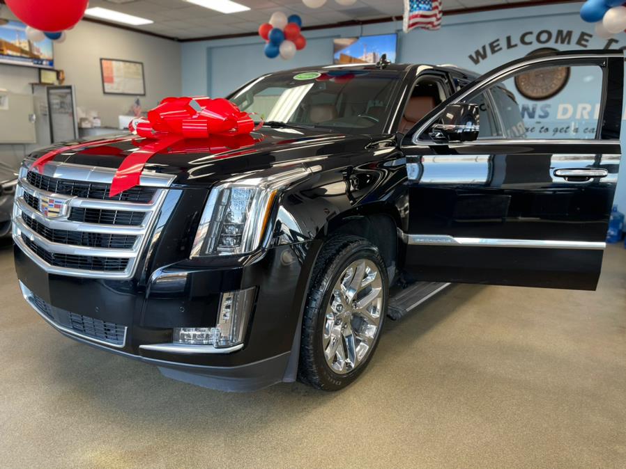 2015 Cadillac Escalade Premium 4WD 4dr Premium, available for sale in Inwood, New York | 5 Towns Drive. Inwood, New York 2015 Cadillac Escalade Premium 4WD 4dr Premium, available for sale in Inwood, New York | 5 Towns Drive. Inwood, New York