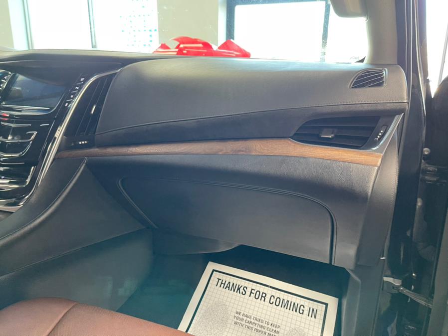 2015 Cadillac Escalade Premium 4WD 4dr Premium, available for sale in Inwood, New York | 5 Towns Drive. Inwood, New York 2015 Cadillac Escalade Premium 4WD 4dr Premium, available for sale in Inwood, New York | 5 Towns Drive. Inwood, New York