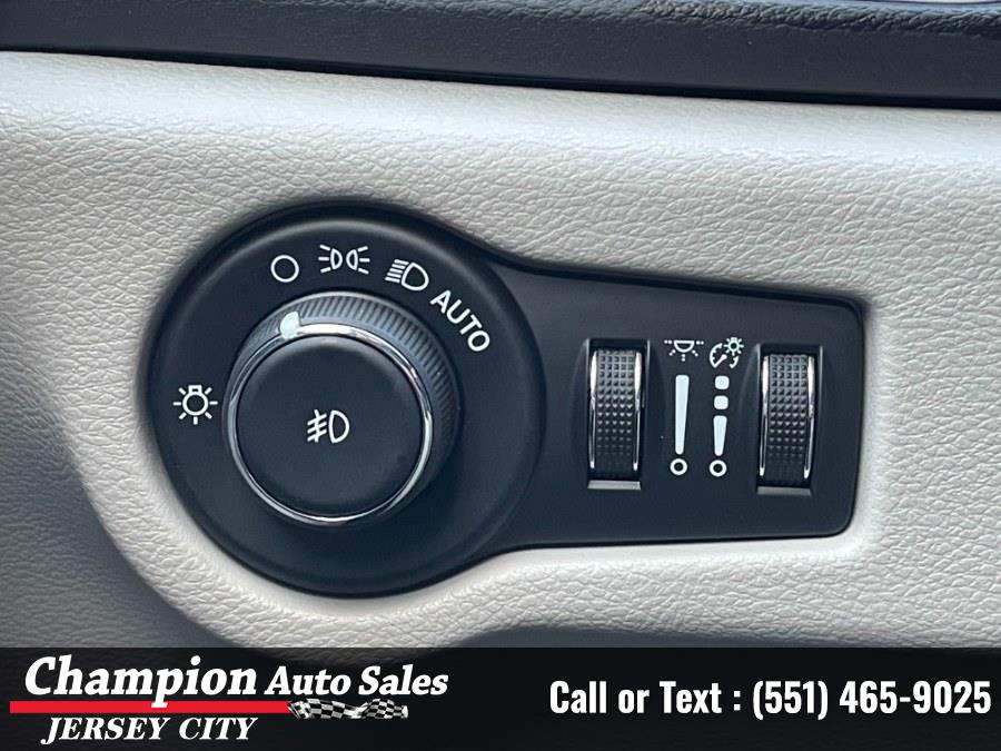 Used Chrysler Pacifica Touring L FWD 2020 | Champion Auto Sales of JC. Jersey City, New Jersey Used Chrysler Pacifica Touring L FWD 2020 | Champion Auto Sales of JC. Jersey City, New Jersey