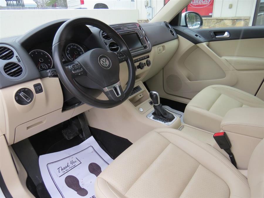 Used Volkswagen Tiguan 2.0T SE 4Motion AWD 4dr SUV 2016 | Lake City Exports Inc. Auburn, Maine Used Volkswagen Tiguan 2.0T SE 4Motion AWD 4dr SUV 2016 | Lake City Exports Inc. Auburn, Maine