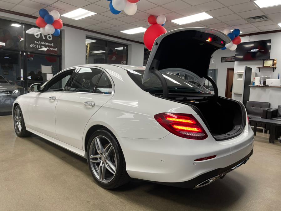 Used Mercedes-Benz E-Class E 300 Luxury 4MATIC Sedan 2017 | 5 Towns Drive. Inwood, New York Used Mercedes-Benz E-Class E 300 Luxury 4MATIC Sedan 2017 | 5 Towns Drive. Inwood, New York