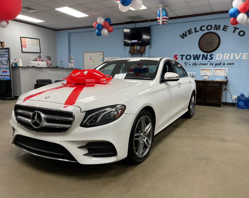 Used Mercedes-Benz E-Class E 300 Luxury 4MATIC Sedan 2017 | 5 Towns Drive. Inwood, New York Used Mercedes-Benz E-Class E 300 Luxury 4MATIC Sedan 2017 | 5 Towns Drive. Inwood, New York