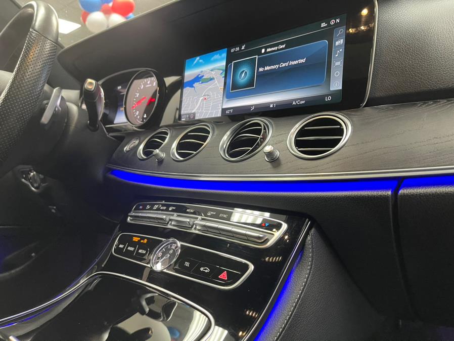 Used Mercedes-Benz E-Class E 300 Luxury 4MATIC Sedan 2017 | 5 Towns Drive. Inwood, New York Used Mercedes-Benz E-Class E 300 Luxury 4MATIC Sedan 2017 | 5 Towns Drive. Inwood, New York