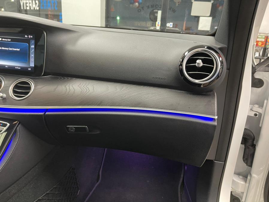 Used Mercedes-Benz E-Class E 300 Luxury 4MATIC Sedan 2017 | 5 Towns Drive. Inwood, New York Used Mercedes-Benz E-Class E 300 Luxury 4MATIC Sedan 2017 | 5 Towns Drive. Inwood, New York