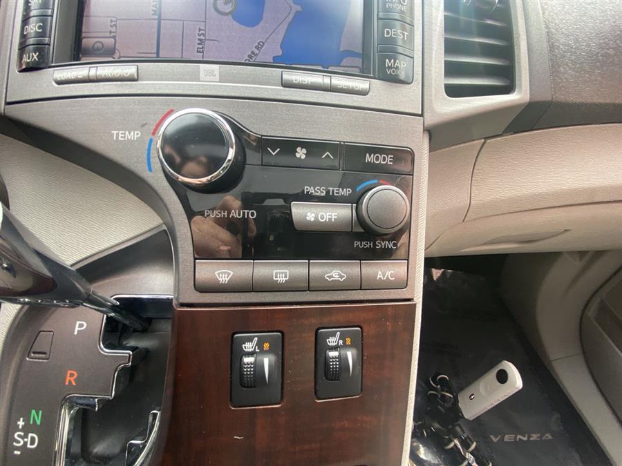 2010 Toyota Venza 4dr Wgn V6 AWD, available for sale in Stratford, Connecticut | Wiz Leasing Inc. Stratford, Connecticut 2010 Toyota Venza 4dr Wgn V6 AWD, available for sale in Stratford, Connecticut | Wiz Leasing Inc. Stratford, Connecticut