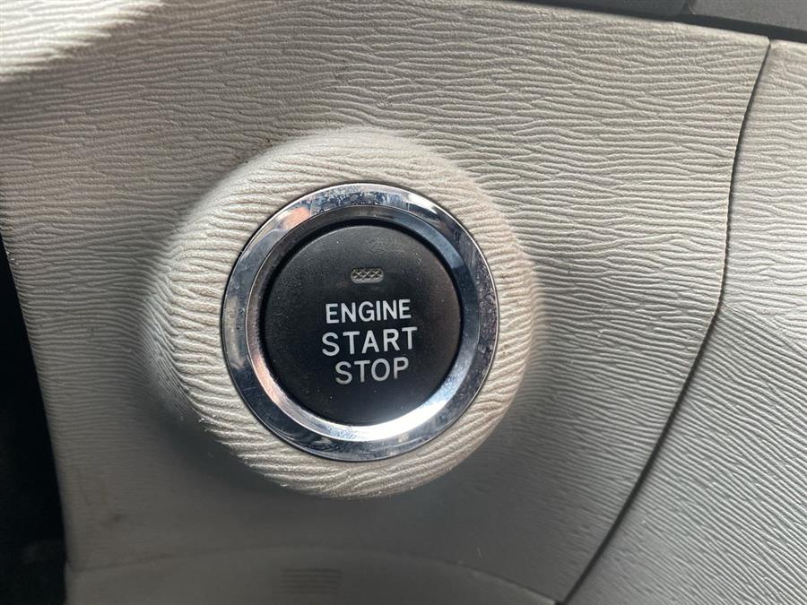 2010 Toyota Venza 4dr Wgn V6 AWD, available for sale in Stratford, Connecticut | Wiz Leasing Inc. Stratford, Connecticut 2010 Toyota Venza 4dr Wgn V6 AWD, available for sale in Stratford, Connecticut | Wiz Leasing Inc. Stratford, Connecticut