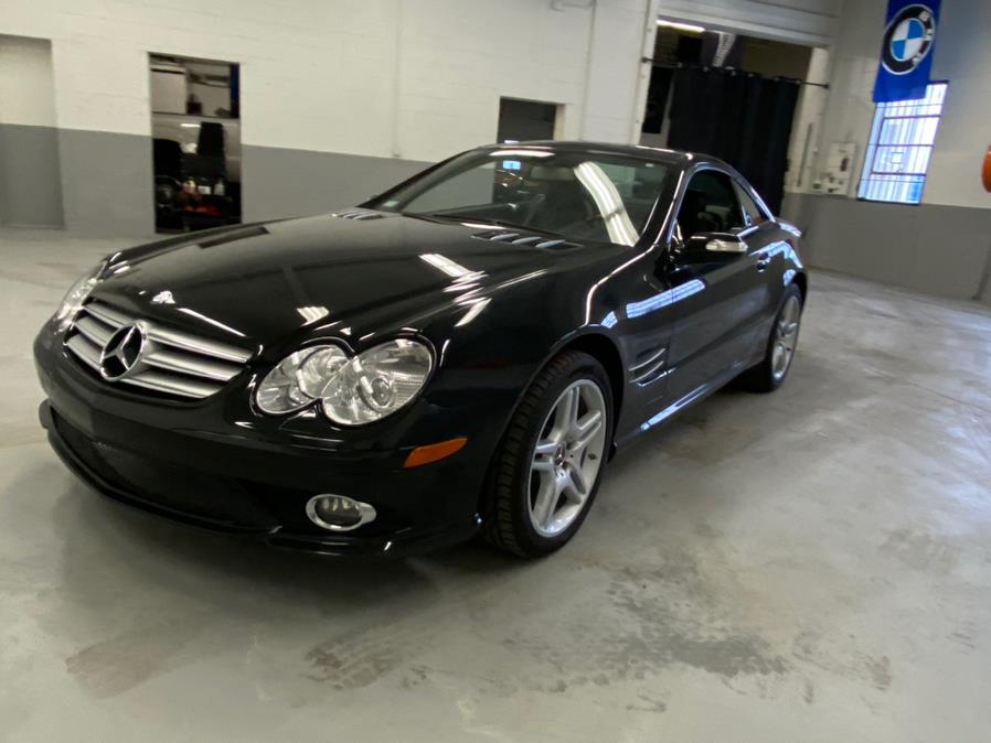 2007 Mercedes-Benz SL-Class 2dr Roadster 5.5L V8, available for sale in Bridgeport, Connecticut | CT Auto. Bridgeport, Connecticut 2007 Mercedes-Benz SL-Class 2dr Roadster 5.5L V8, available for sale in Bridgeport, Connecticut | CT Auto. Bridgeport, Connecticut
