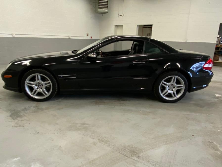 2007 Mercedes-Benz SL-Class 2dr Roadster 5.5L V8, available for sale in Bridgeport, Connecticut | CT Auto. Bridgeport, Connecticut 2007 Mercedes-Benz SL-Class 2dr Roadster 5.5L V8, available for sale in Bridgeport, Connecticut | CT Auto. Bridgeport, Connecticut