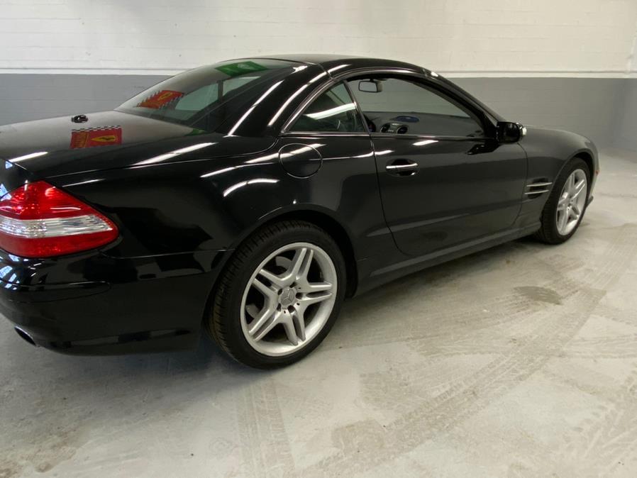 2007 Mercedes-Benz SL-Class 2dr Roadster 5.5L V8, available for sale in Bridgeport, Connecticut | CT Auto. Bridgeport, Connecticut 2007 Mercedes-Benz SL-Class 2dr Roadster 5.5L V8, available for sale in Bridgeport, Connecticut | CT Auto. Bridgeport, Connecticut