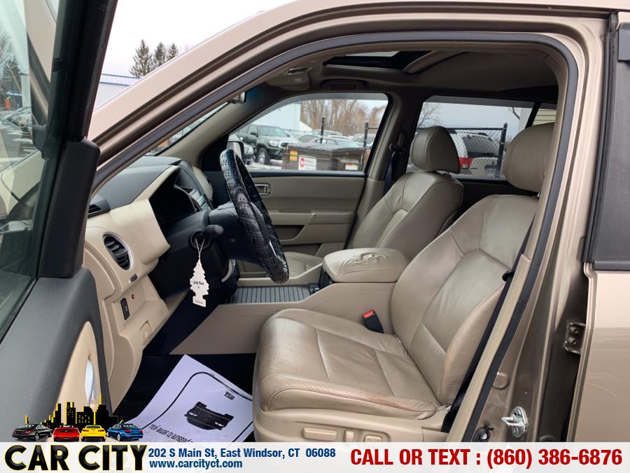 2009 Honda Pilot 4WD 4dr EX-L, available for sale in East Windsor, Connecticut | Car City LLC. East Windsor, Connecticut 2009 Honda Pilot 4WD 4dr EX-L, available for sale in East Windsor, Connecticut | Car City LLC. East Windsor, Connecticut