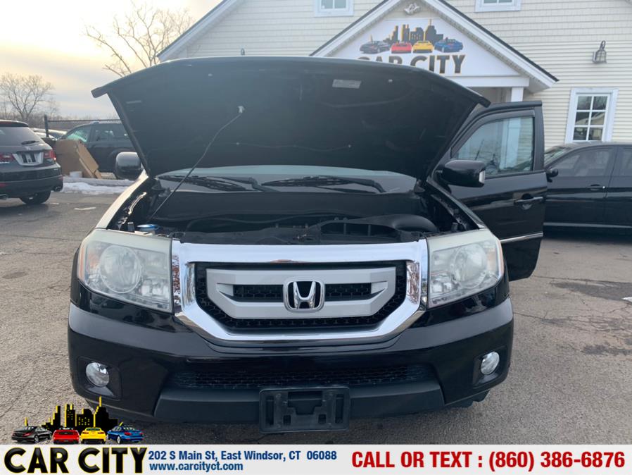 Used Honda Pilot 4WD 4dr Touring w/RES & Navi 2011 | Car City LLC. East Windsor, Connecticut Used Honda Pilot 4WD 4dr Touring w/RES & Navi 2011 | Car City LLC. East Windsor, Connecticut