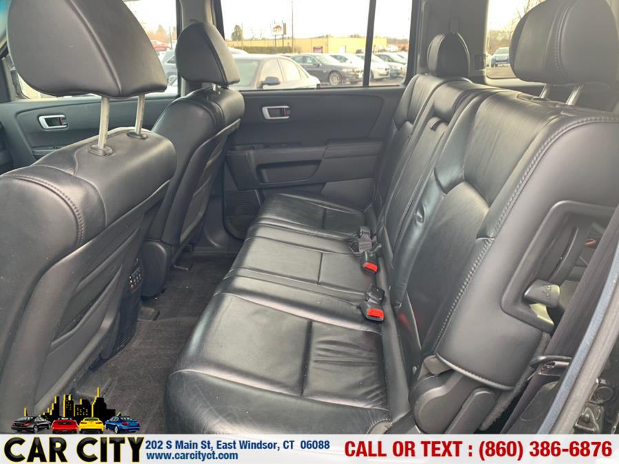 Used Honda Pilot 4WD 4dr Touring w/RES & Navi 2011 | Car City LLC. East Windsor, Connecticut Used Honda Pilot 4WD 4dr Touring w/RES & Navi 2011 | Car City LLC. East Windsor, Connecticut