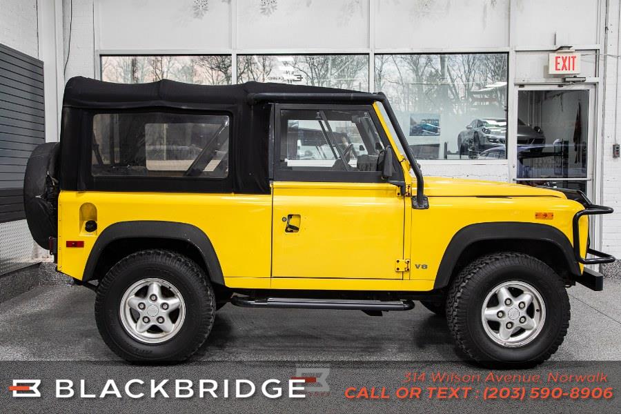 Used Land Rover Defender 90 2dr Convertible 1994 | Black Bridge Motors, LLC. Norwalk, Connecticut Used Land Rover Defender 90 2dr Convertible 1994 | Black Bridge Motors, LLC. Norwalk, Connecticut