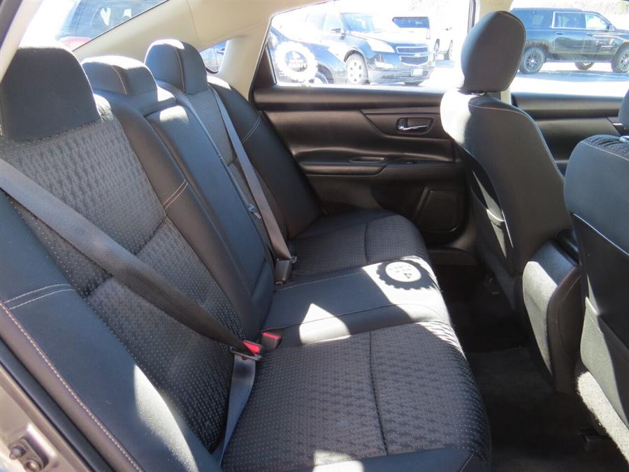 Used Nissan Altima 2.5 S 4dr Sedan 2016 | Lake City Exports Inc. Auburn, Maine Used Nissan Altima 2.5 S 4dr Sedan 2016 | Lake City Exports Inc. Auburn, Maine