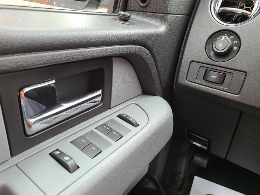 2013 Ford F-150 4WD SuperCrew XLT, available for sale in Waterbury, Connecticut | National Auto Brokers, Inc.. Waterbury, Connecticut 2013 Ford F-150 4WD SuperCrew XLT, available for sale in Waterbury, Connecticut | National Auto Brokers, Inc.. Waterbury, Connecticut