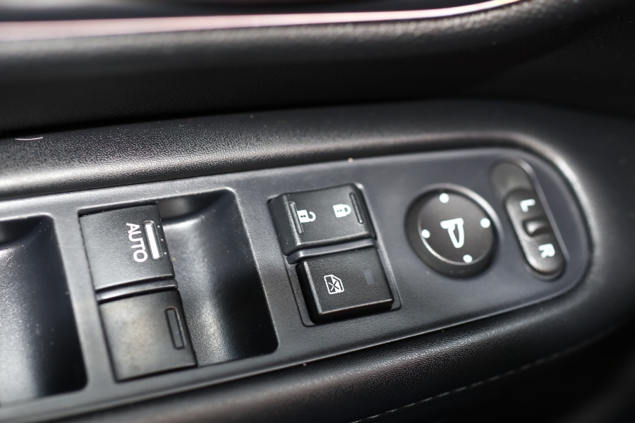 Used Honda HR-V EX-L Navi AWD CVT 2017 | Hillside Auto Mall Inc.. Jamaica, New York Used Honda HR-V EX-L Navi AWD CVT 2017 | Hillside Auto Mall Inc.. Jamaica, New York