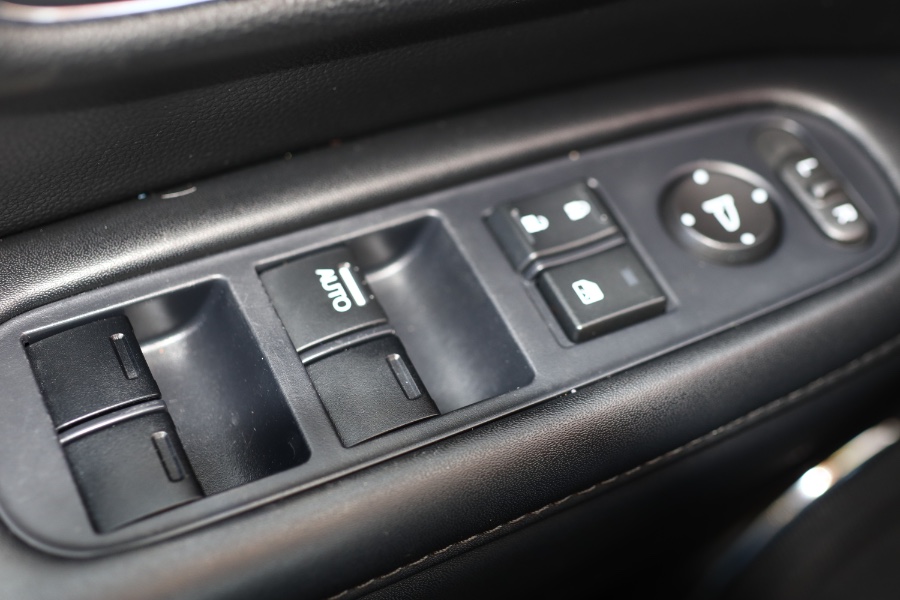 Used Honda HR-V EX-L Navi AWD CVT 2017 | Hillside Auto Mall Inc.. Jamaica, New York Used Honda HR-V EX-L Navi AWD CVT 2017 | Hillside Auto Mall Inc.. Jamaica, New York