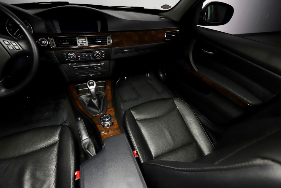 2011 BMW 3 Series 4dr Sdn 328i xDrive AWD SULEV, available for sale in North Salem, New York | Meccanic Shop North Inc. North Salem, New York 2011 BMW 3 Series 4dr Sdn 328i xDrive AWD SULEV, available for sale in North Salem, New York | Meccanic Shop North Inc. North Salem, New York