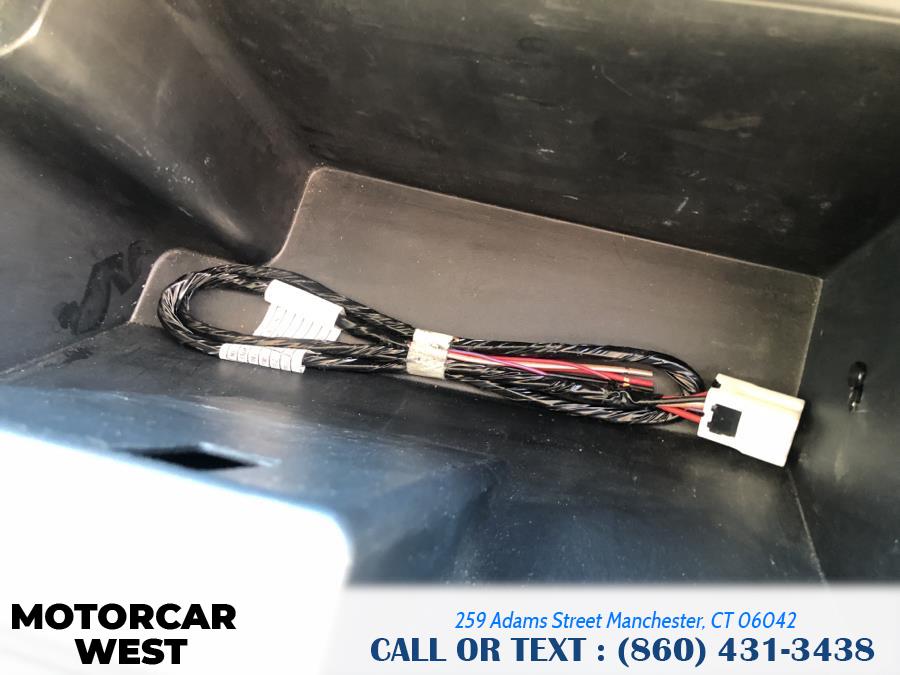 2011 Nissan Titan 4WD King Cab SWB SV, available for sale in Manchester, Connecticut | Motorcar West. Manchester, Connecticut 2011 Nissan Titan 4WD King Cab SWB SV, available for sale in Manchester, Connecticut | Motorcar West. Manchester, Connecticut