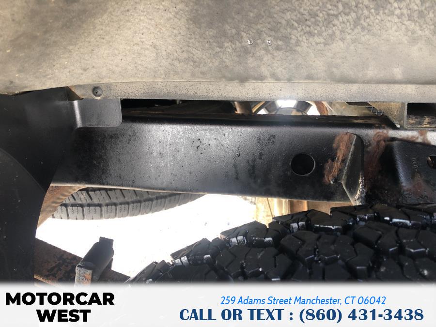 2011 Nissan Titan 4WD King Cab SWB SV, available for sale in Manchester, Connecticut | Motorcar West. Manchester, Connecticut 2011 Nissan Titan 4WD King Cab SWB SV, available for sale in Manchester, Connecticut | Motorcar West. Manchester, Connecticut