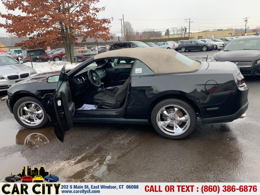 Used Ford Mustang 2dr Conv V6 Premium 2011 | Car City LLC. East Windsor, Connecticut Used Ford Mustang 2dr Conv V6 Premium 2011 | Car City LLC. East Windsor, Connecticut