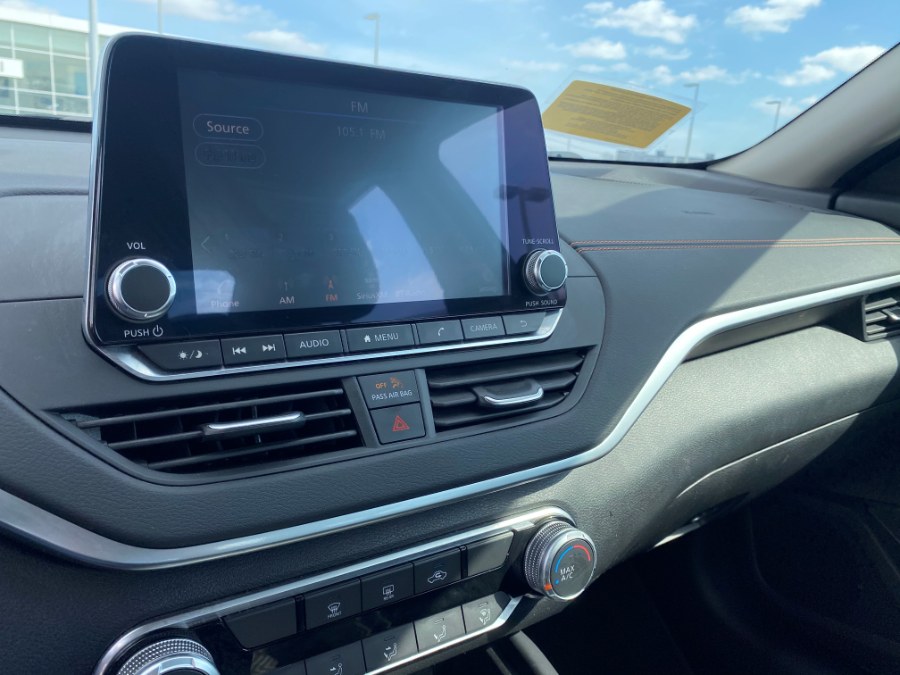 Used Nissan Altima 2.5 SR Sedan 2020 | Inman Motors Sales. Medford, Massachusetts Used Nissan Altima 2.5 SR Sedan 2020 | Inman Motors Sales. Medford, Massachusetts