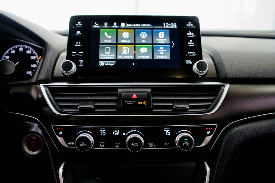 2019 Honda Accord Sedan EX-L 1.5T CVT, available for sale in Franklin Square, New York | Luxury Motor Club. Franklin Square, New York 2019 Honda Accord Sedan EX-L 1.5T CVT, available for sale in Franklin Square, New York | Luxury Motor Club. Franklin Square, New York
