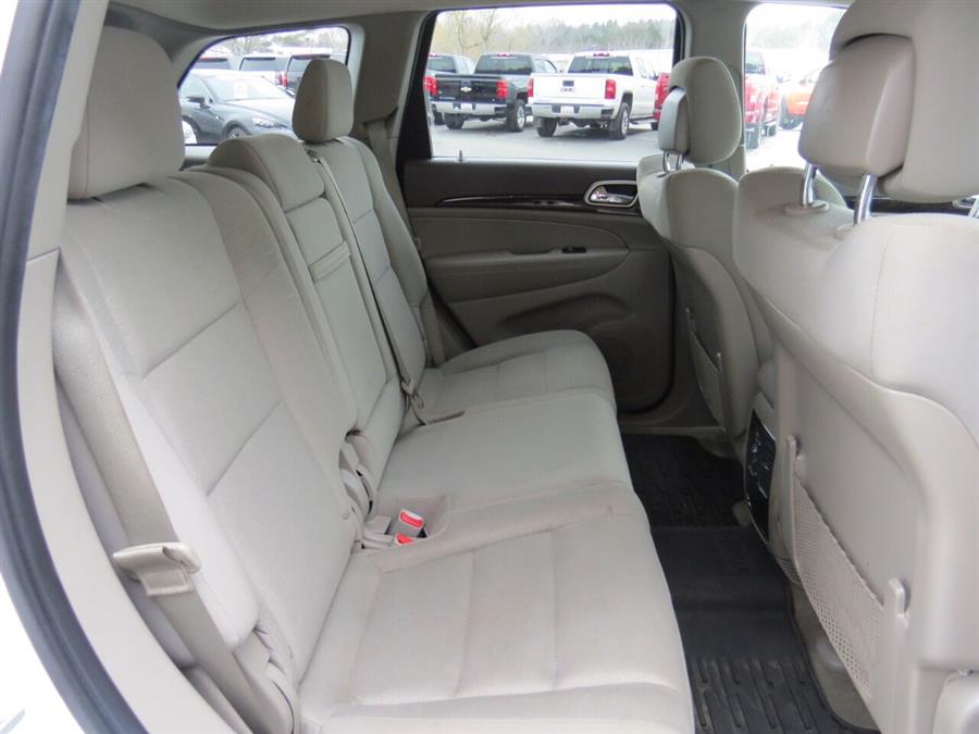 Used Jeep Grand Cherokee Laredo 4x4 4dr SUV 2013 | Lake City Exports Inc. Auburn, Maine Used Jeep Grand Cherokee Laredo 4x4 4dr SUV 2013 | Lake City Exports Inc. Auburn, Maine
