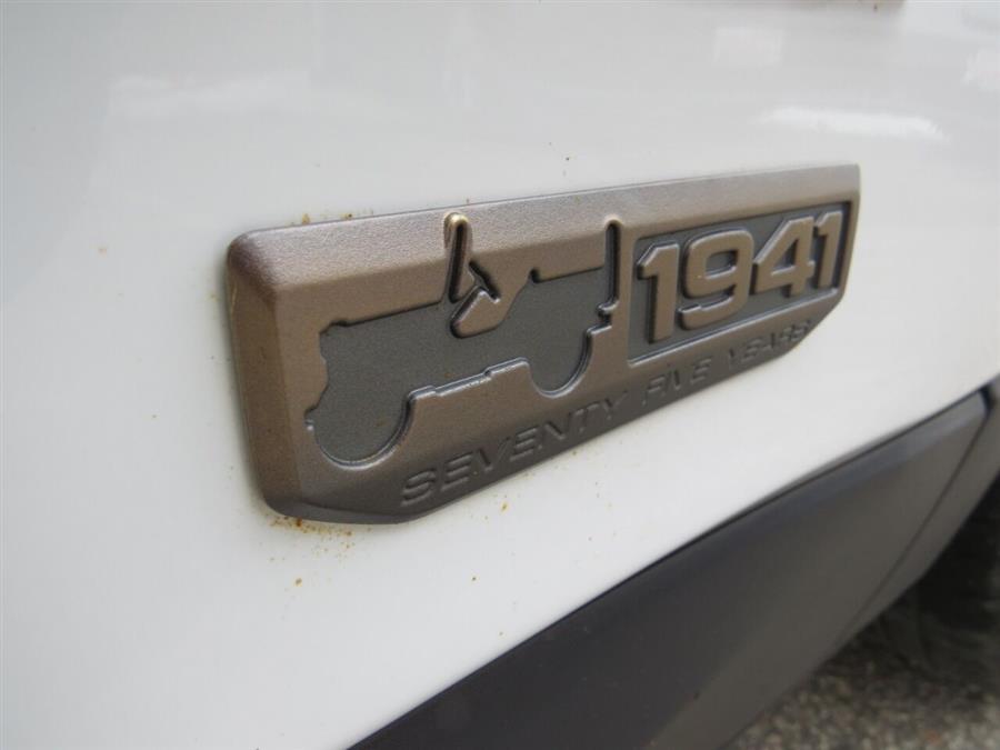 Used Jeep Cherokee Latitude 4x4 4dr SUV 2016 | Lake City Exports Inc. Auburn, Maine Used Jeep Cherokee Latitude 4x4 4dr SUV 2016 | Lake City Exports Inc. Auburn, Maine