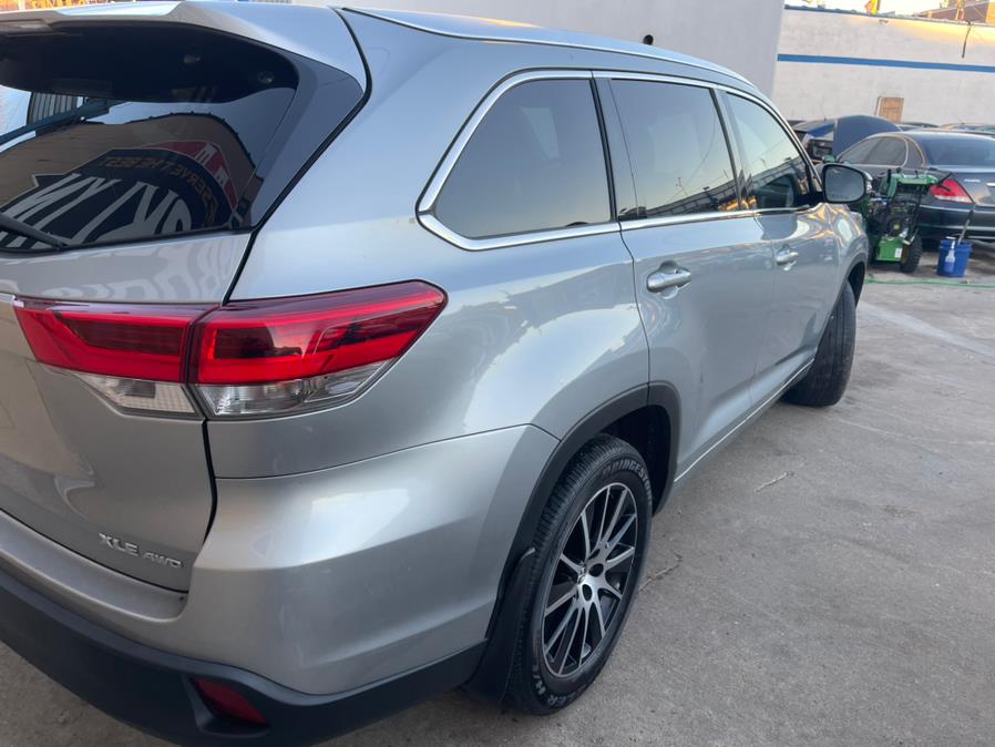 Used Toyota Highlander XLE V6 AWD (Natl) 2017 | Brooklyn Auto Mall LLC. Brooklyn, New York Used Toyota Highlander XLE V6 AWD (Natl) 2017 | Brooklyn Auto Mall LLC. Brooklyn, New York