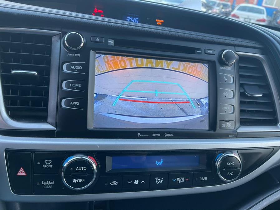 Used Toyota Highlander XLE V6 AWD (Natl) 2017 | Brooklyn Auto Mall LLC. Brooklyn, New York Used Toyota Highlander XLE V6 AWD (Natl) 2017 | Brooklyn Auto Mall LLC. Brooklyn, New York