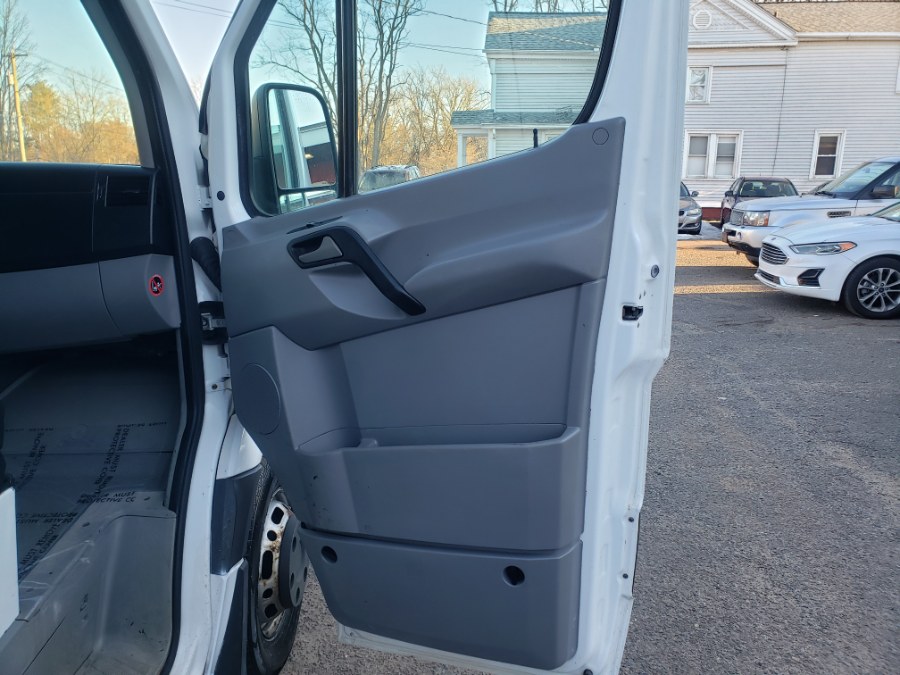 Used Freightliner Sprinter Cargo 3500 2010 | Toro Auto. East Windsor, Connecticut Used Freightliner Sprinter Cargo 3500 2010 | Toro Auto. East Windsor, Connecticut