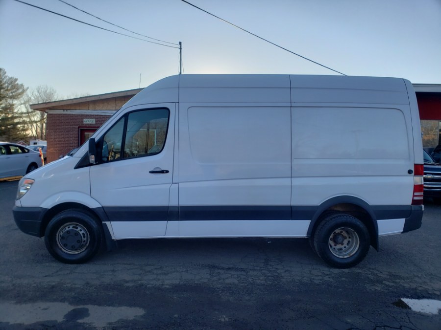 Used Freightliner Sprinter Cargo 3500 2010 | Toro Auto. East Windsor, Connecticut Used Freightliner Sprinter Cargo 3500 2010 | Toro Auto. East Windsor, Connecticut