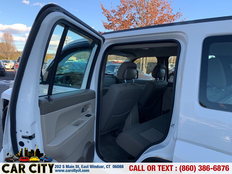 2010 Jeep Liberty 4WD 4dr Sport, available for sale in East Windsor, Connecticut | Car City LLC. East Windsor, Connecticut 2010 Jeep Liberty 4WD 4dr Sport, available for sale in East Windsor, Connecticut | Car City LLC. East Windsor, Connecticut