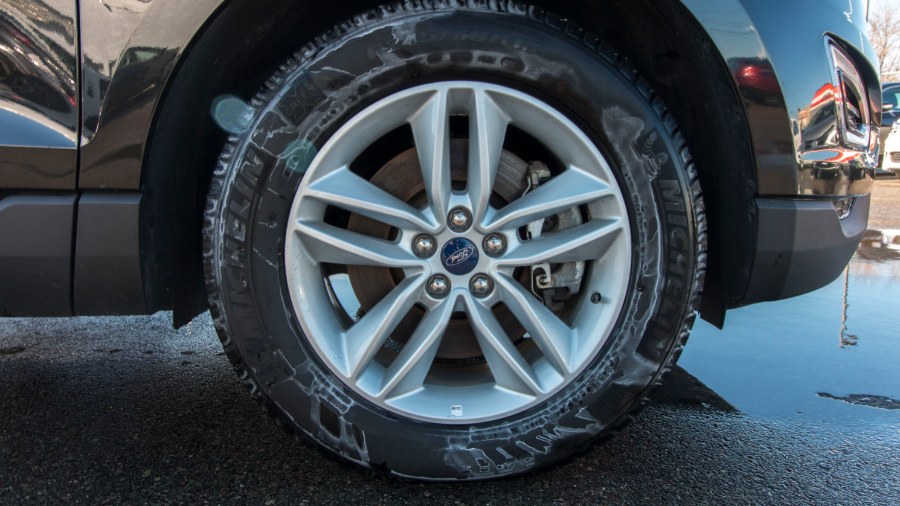 Used Ford Edge 4dr SEL AWD 2015 | Inman Motors Sales. Medford, Massachusetts Used Ford Edge 4dr SEL AWD 2015 | Inman Motors Sales. Medford, Massachusetts