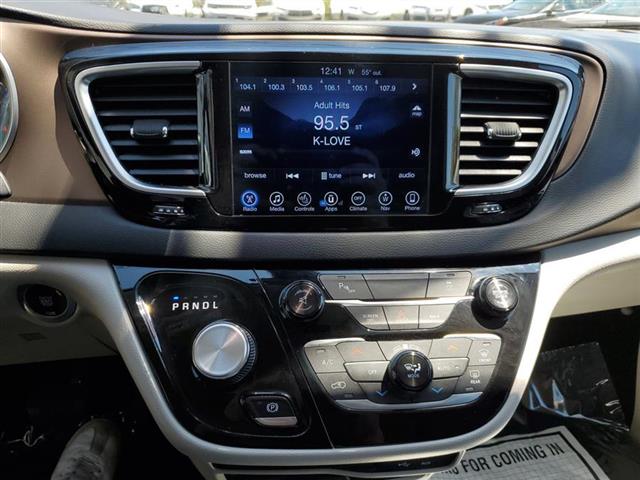 Used Chrysler Pacifica Touring-L Plus FWD 2017 | Sunrise Auto Outlet. Amityville, New York Used Chrysler Pacifica Touring-L Plus FWD 2017 | Sunrise Auto Outlet. Amityville, New York