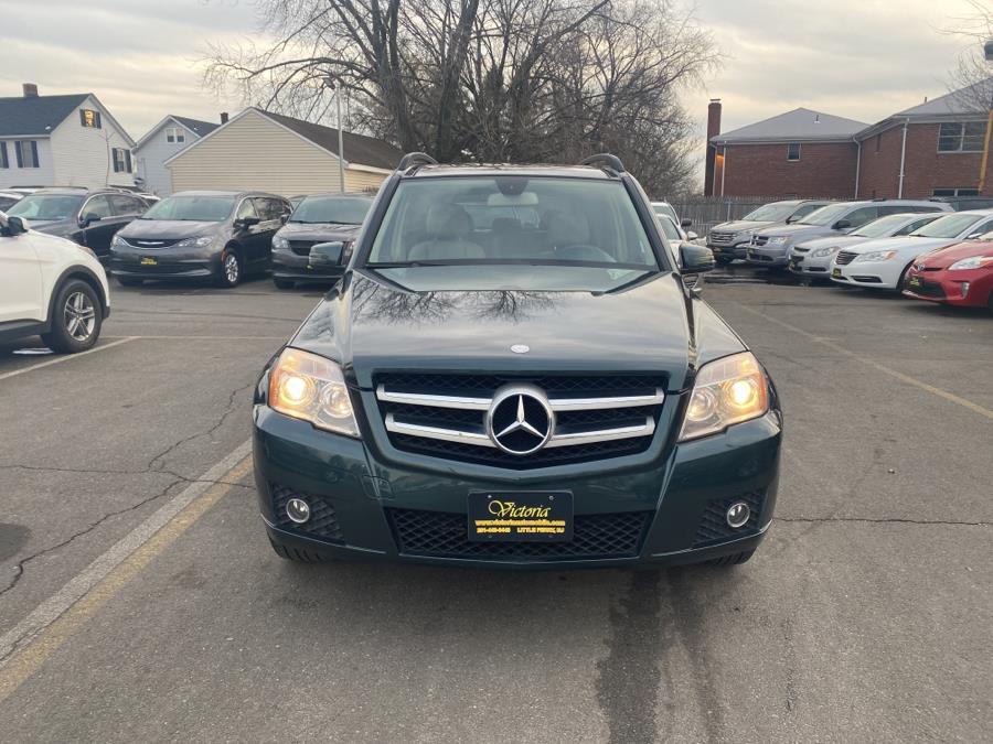 2011 Mercedes-Benz GLK-Class 4MATIC 4dr GLK 350, available for sale in Little Ferry, New Jersey | Victoria Preowned Autos Inc. Little Ferry, New Jersey