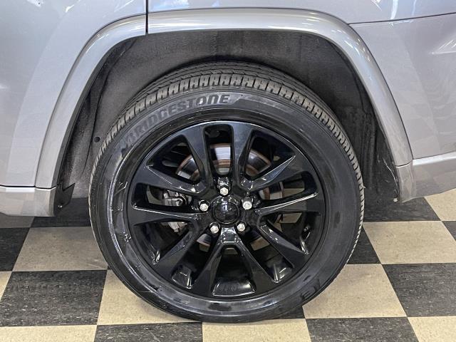 Used Jeep Grand Cherokee Altitude 4x4 *Ltd Avail* 2017 | Sunrise Auto Outlet. Amityville, New York Used Jeep Grand Cherokee Altitude 4x4 *Ltd Avail* 2017 | Sunrise Auto Outlet. Amityville, New York