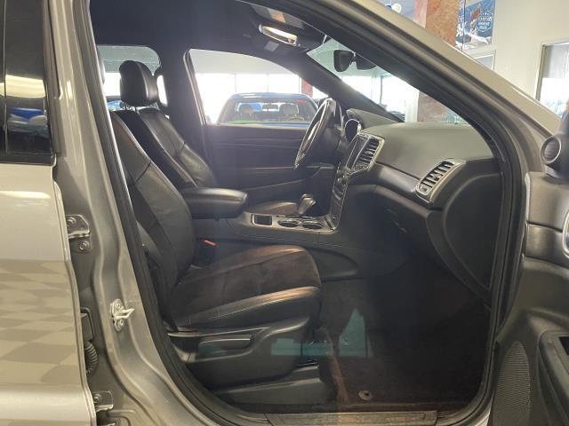 Used Jeep Grand Cherokee Altitude 4x4 *Ltd Avail* 2017 | Sunrise Auto Outlet. Amityville, New York Used Jeep Grand Cherokee Altitude 4x4 *Ltd Avail* 2017 | Sunrise Auto Outlet. Amityville, New York