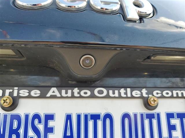 Used Jeep Compass Latitude 4x4 2018 | Sunrise Auto Outlet. Amityville, New York Used Jeep Compass Latitude 4x4 2018 | Sunrise Auto Outlet. Amityville, New York