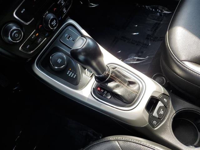 Used Jeep Compass Latitude 4x4 2018 | Sunrise Auto Outlet. Amityville, New York Used Jeep Compass Latitude 4x4 2018 | Sunrise Auto Outlet. Amityville, New York