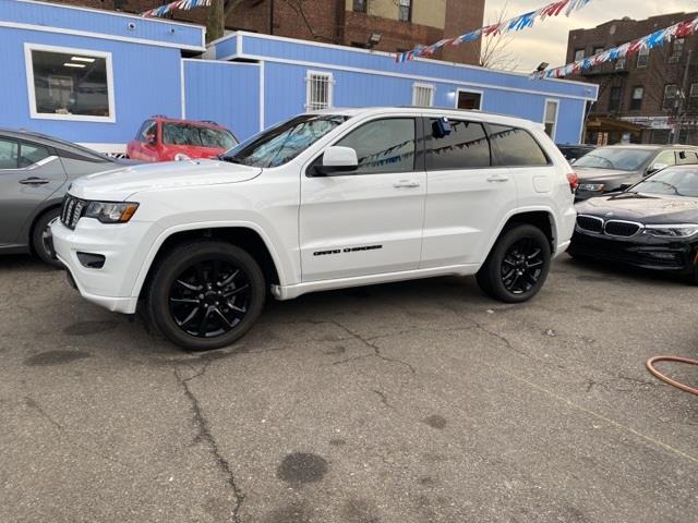 Used Jeep Grand Cherokee Altitude 2018 | Hillside Auto Outlet. Jamaica, New York Used Jeep Grand Cherokee Altitude 2018 | Hillside Auto Outlet. Jamaica, New York