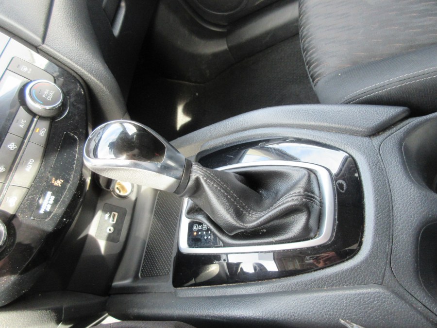 2019 Nissan Rogue FWD SV, available for sale in Linden, New Jersey | Route 27 Auto Mall. Linden, New Jersey 2019 Nissan Rogue FWD SV, available for sale in Linden, New Jersey | Route 27 Auto Mall. Linden, New Jersey